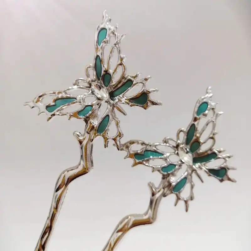 گیره مو زنانه مدل کانزاشی طرح شاپرک خال دار