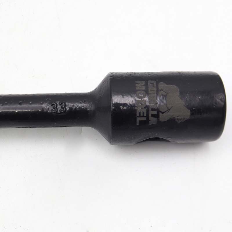 آچار چرخ مدل گوریلا کد YP-KAMIYOONI سایز 32-33 میلیمتر آچار چرخ مدل گوریلا کد YP-KAMIYOONI سایز 32-33 میلیمتر