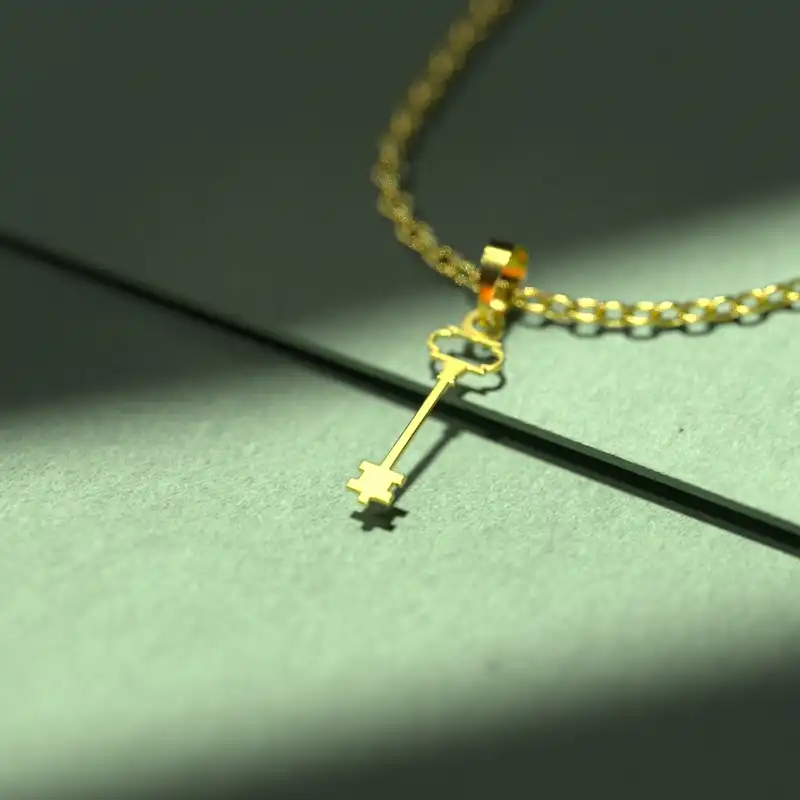 گردنبند طلا 18 عیار زنانه مدوپد مدل کلید کد F3-1-1134