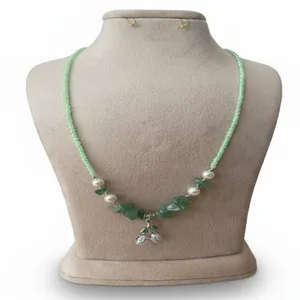 گردنبند دست ساز زنانه مدل سنگ و مونجوق