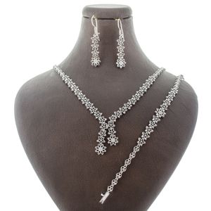 ست نقره زنانه آمیتیس مدل AVN-N1183 تراش خور 
