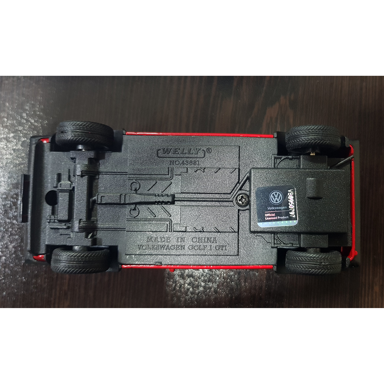 ماشین بازی ولی مدل فولکس واگن گلف