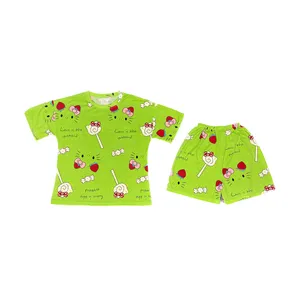 ست تی شرت آستین کوتاه و شلوارک زنانه مدل کیتی رنگ سبز