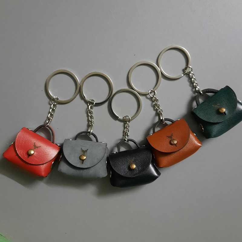 جاکلیدی چرم بارثاوا مدل 42n جاکلیدی چرم بارثاوا مدل 42n