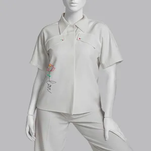 بلوز دست‌دوز زنانه مدل  کرپ یقه شکاری گلدوزی