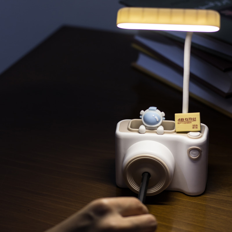 چراغ مطالعه مدل دوربین کد 01