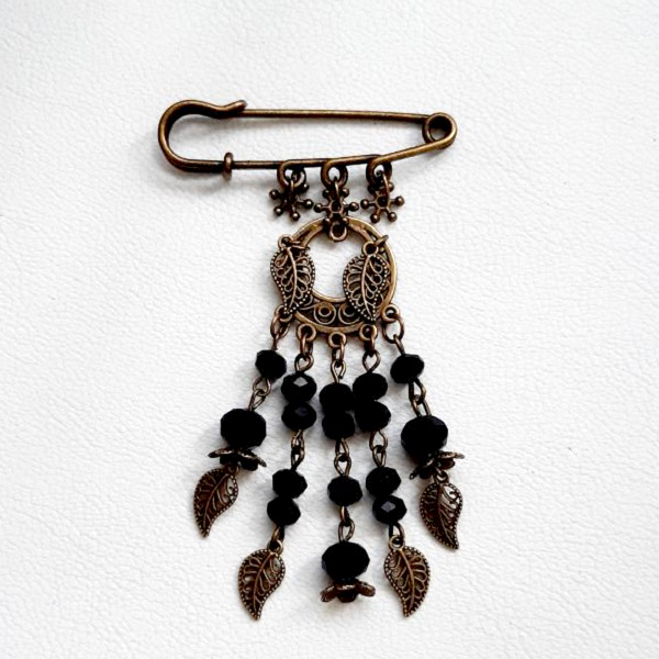 سنجاق سینه زنانه مدل عشق کد 1554