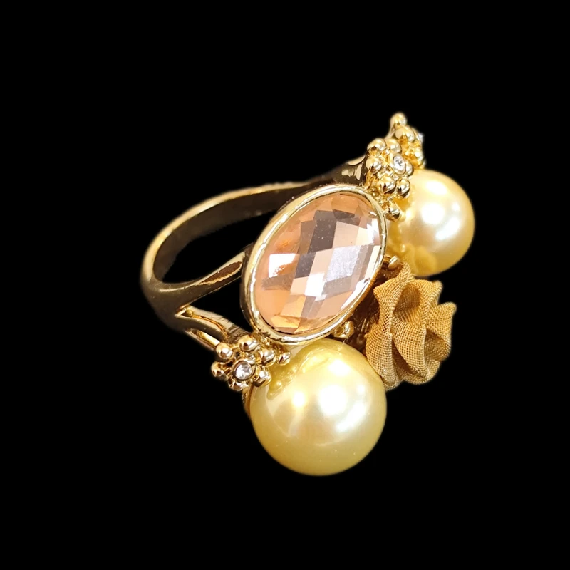 انگشتر زنانه مدل نگینی ژورنالی مجلسی 