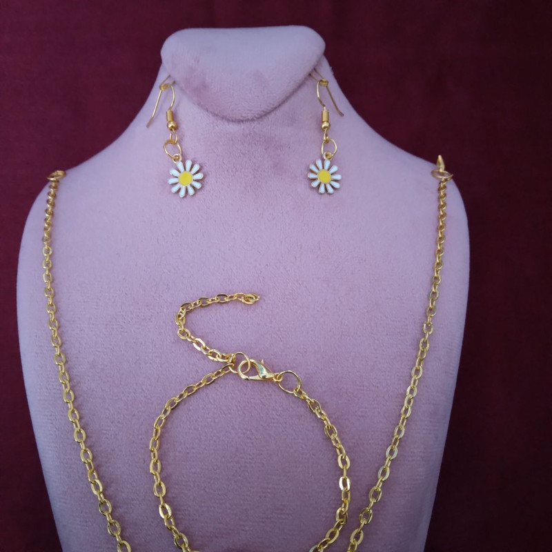 نیم ست دخترانه مدل بابونه