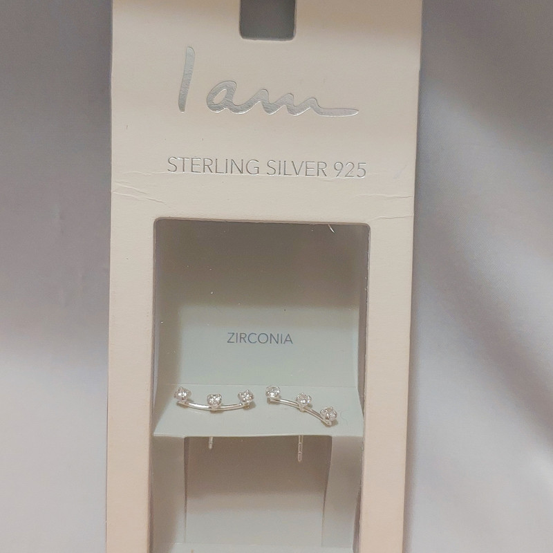 گوشواره نقره زنانه آی ام مدل خوشه گوشواره نقره زنانه آی ام مدل خوشه