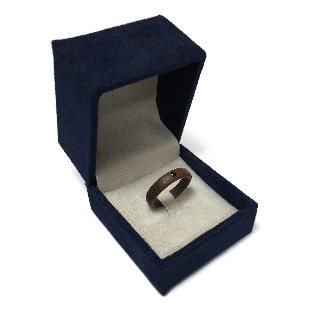 انگشتر زنانه سورئال دیزاین مدل حلقه چوبی