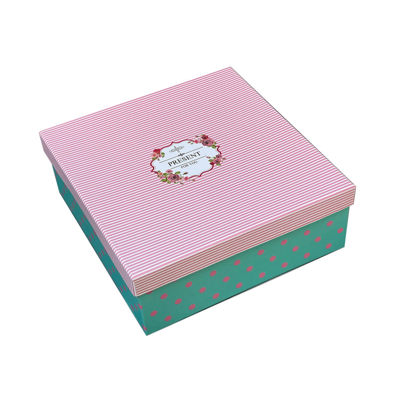 جعبه هدیه مدل راه راه و خال خالی کد 201007-25cm
