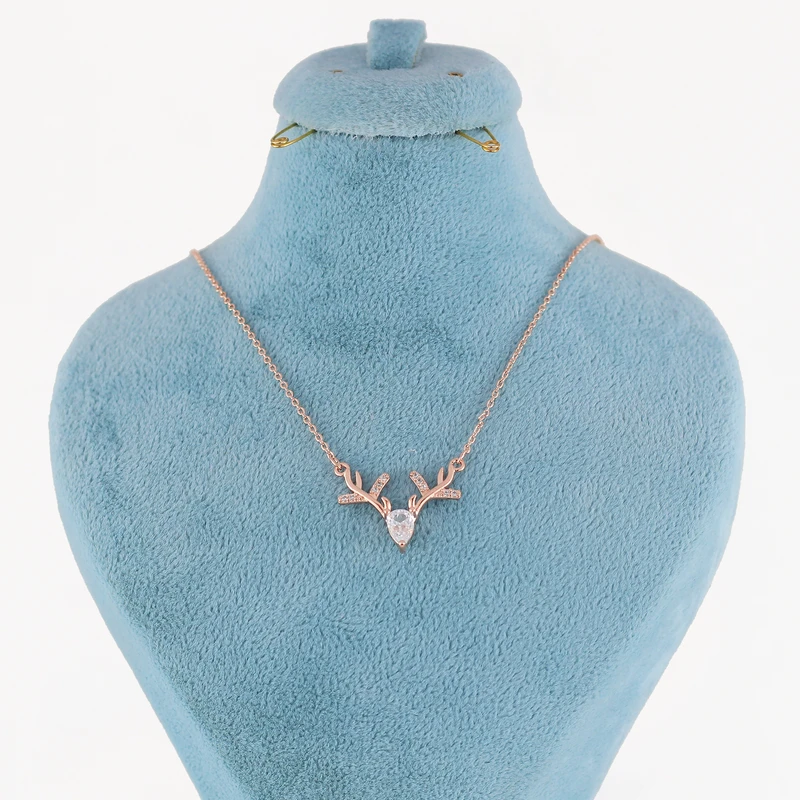 گردنبند زنانه مدل شاخ گوزن کد AAB392