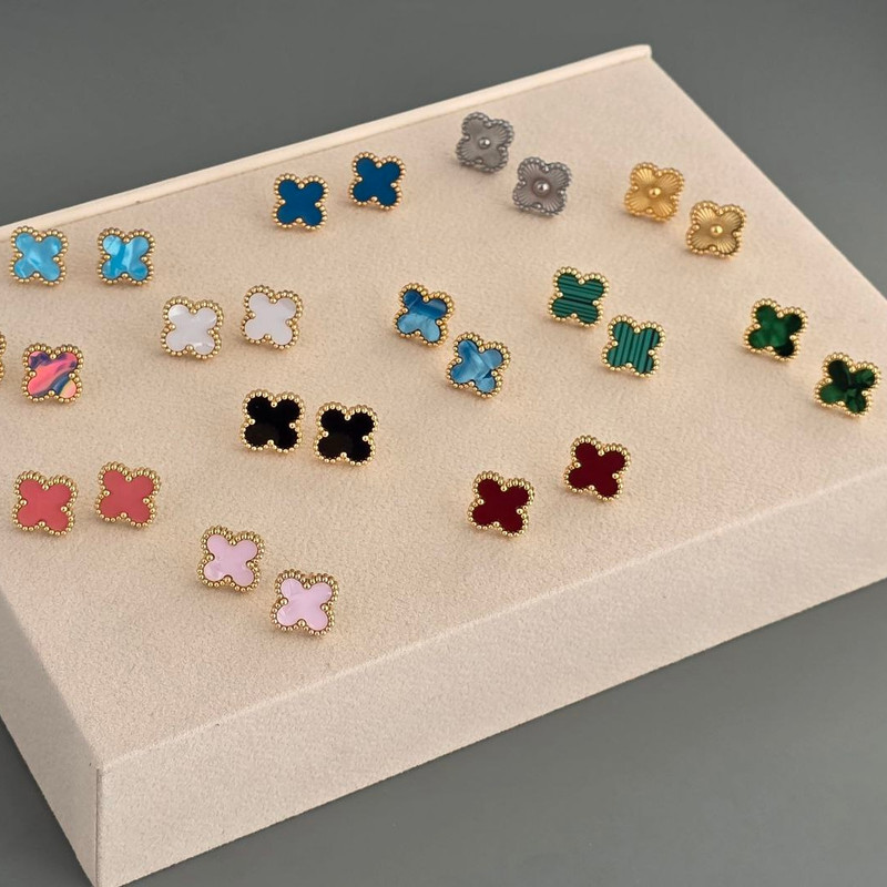 گوشواره میخی زنانه مدل ونکلیف گل