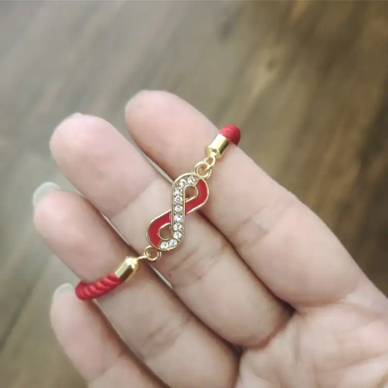 دستبند زنانه مدل آسانسوری طرح بینهایت