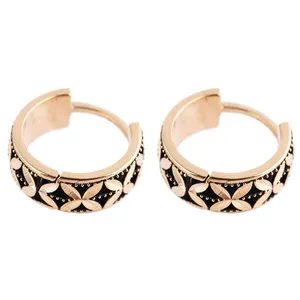 گوشواره طلا 18 عیار زنانه آلند مدل سیاه قلم کد BAZG8