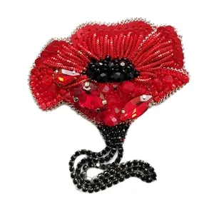 گل سینه زنانه مدل شقایق