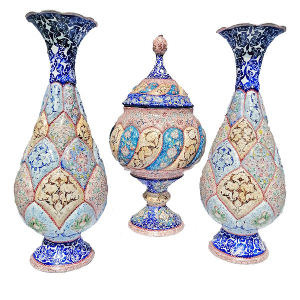 ست سه تکه گلدان و شکلات خوری میناکاری طرح نقش آسمان ست سه تکه گلدان و شکلات خوری میناکاری طرح نقش آسمان