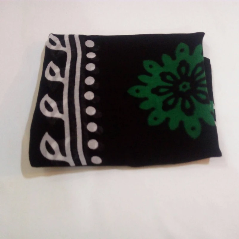 روسری دست دوز زنانه مدل سنتی