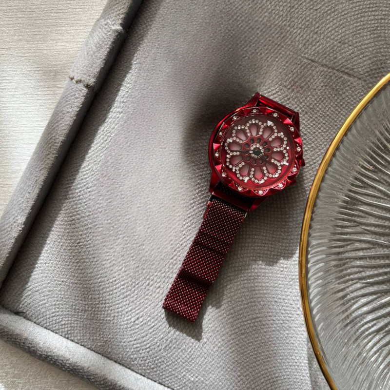 ساعت مچی عقربه ای زنانه مدل کوارتز صفحه چرخان قفل مگنتی کد ۲