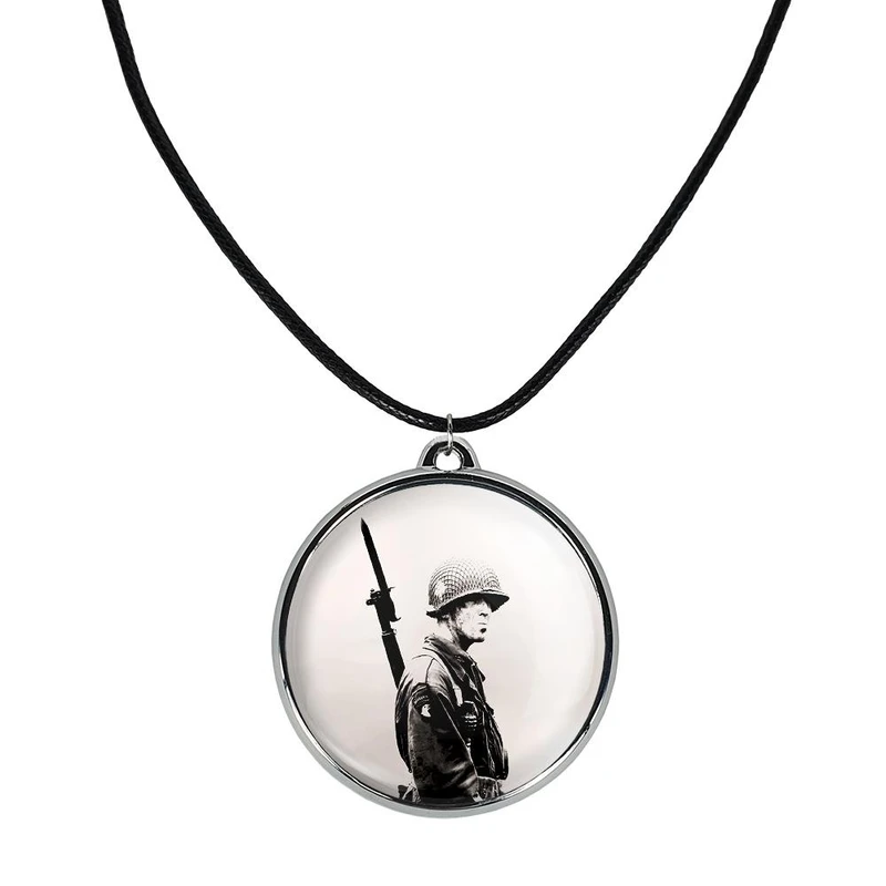 گردنبند خندالو مدل جوخه برادران Band Of Brothers کد 2977029771