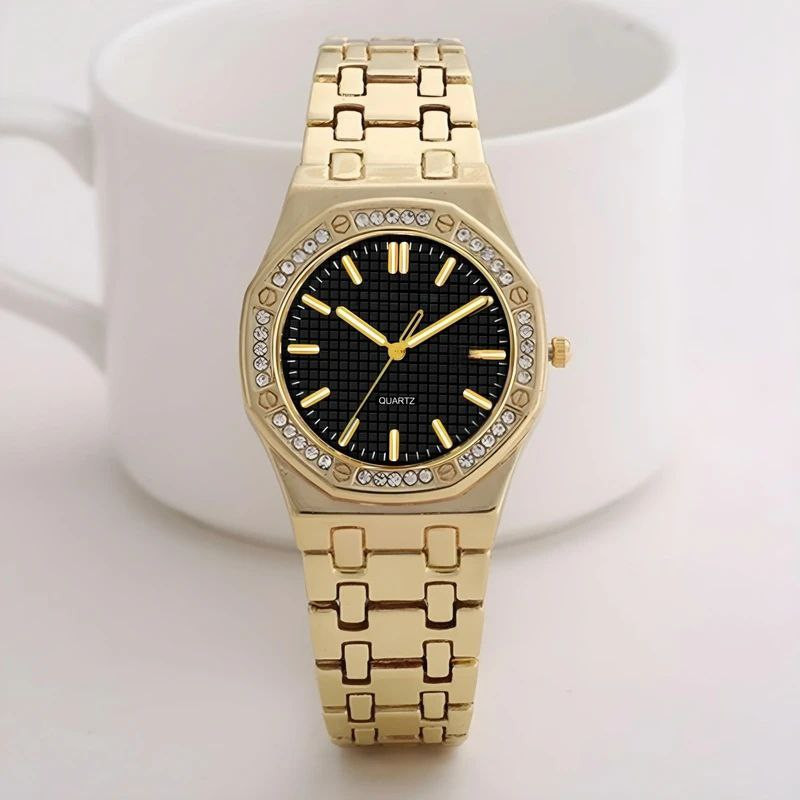 ساعت مچی عقربه‌ای کوارتز زنانه مدل کلاسیک دور نگین کد 04