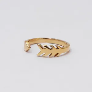 انگشتر زنانه ژوپینگ مدل تیرکمانی طلاروس کد 486