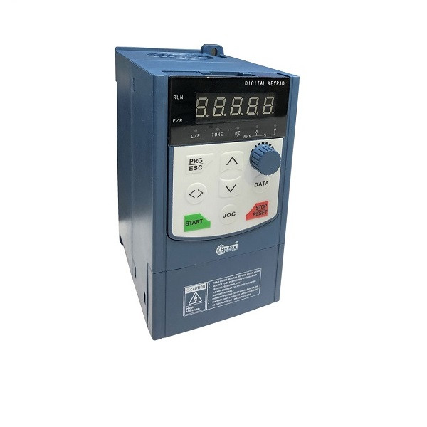 اینورتر تک فاز پنتاکس مدل DSI-200-2K2G1 ظرفیت 2.2 کیلو وات