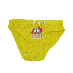 شورت دخترانه مدل خال خالی رنگ زرد