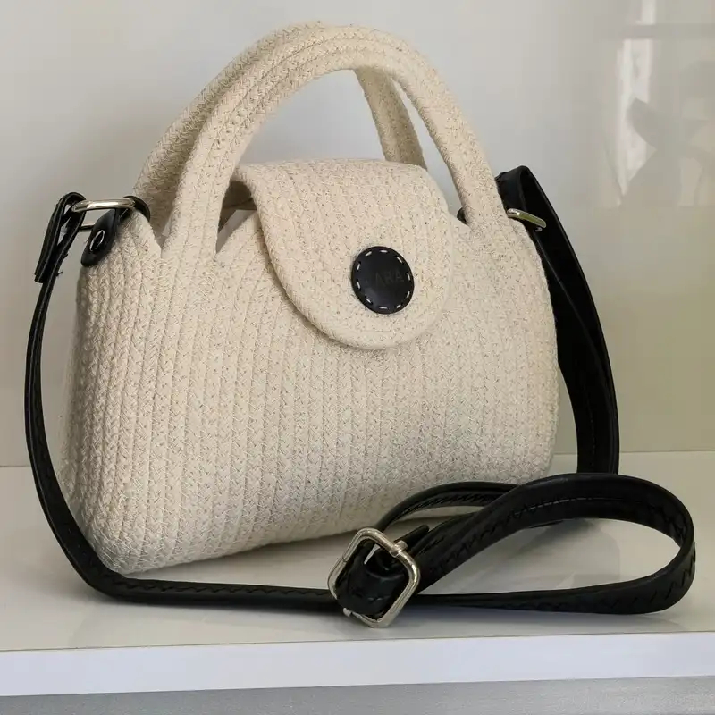 کیف دوشی زنانه مدل کنفی کد bs124