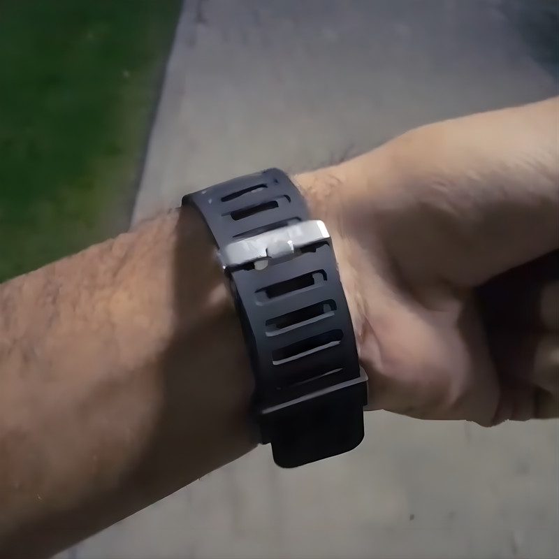 ساعت  مچی عقربه ای پسرانه مدل اسپرت کد Em1