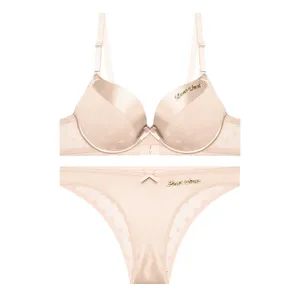 ست شورت و سوتین اسفنجی زنانه مدل نیم جک فنردار ساتن و تور طرح قلب کاپ B کد 862391