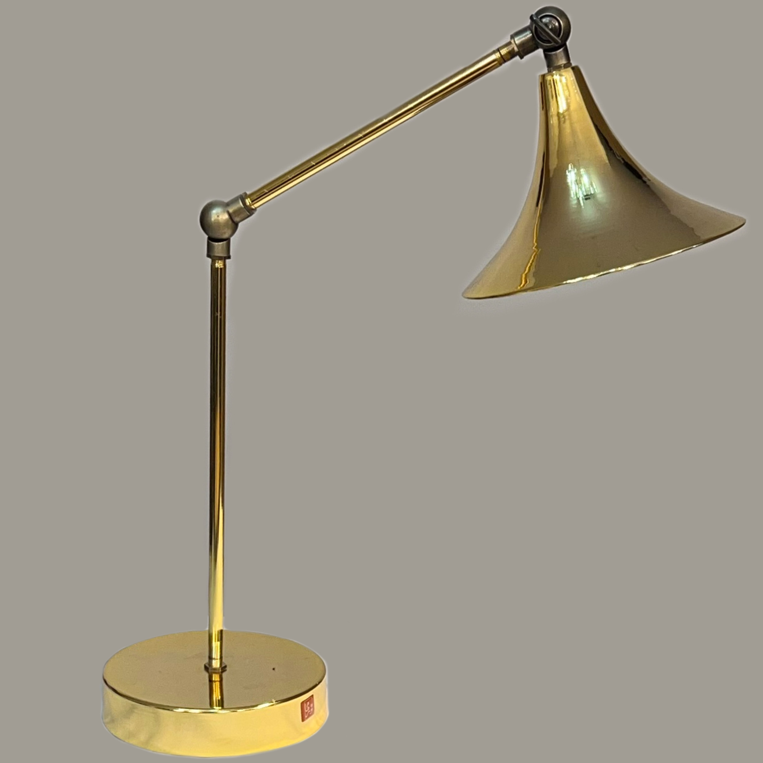 چراغ رومیزی نورهام مدل چراغ مطالعه NHM- READING LAMP