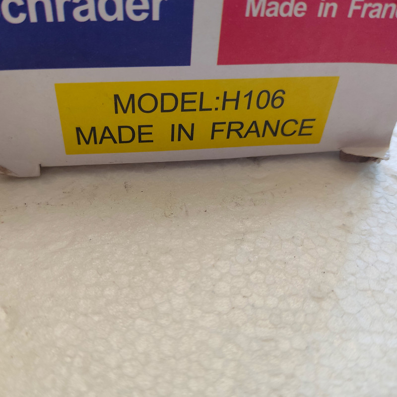 درجه باد روغنی شرادر مدل BMD - 9858 درجه باد روغنی شرادر مدل BMD - 9858