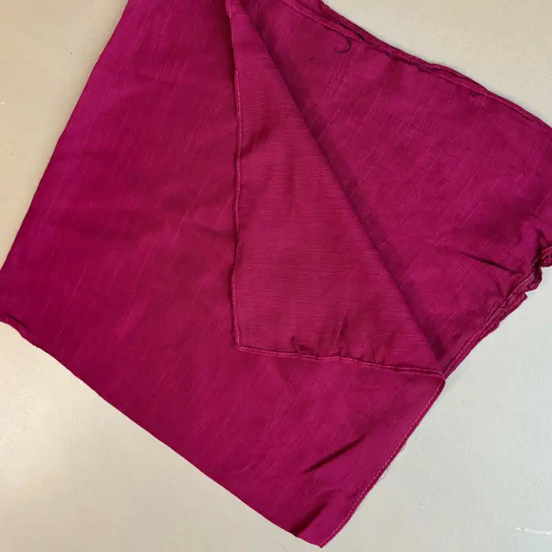 روسری زنانه مدل مینی اسکارف نخی ساده کد 5