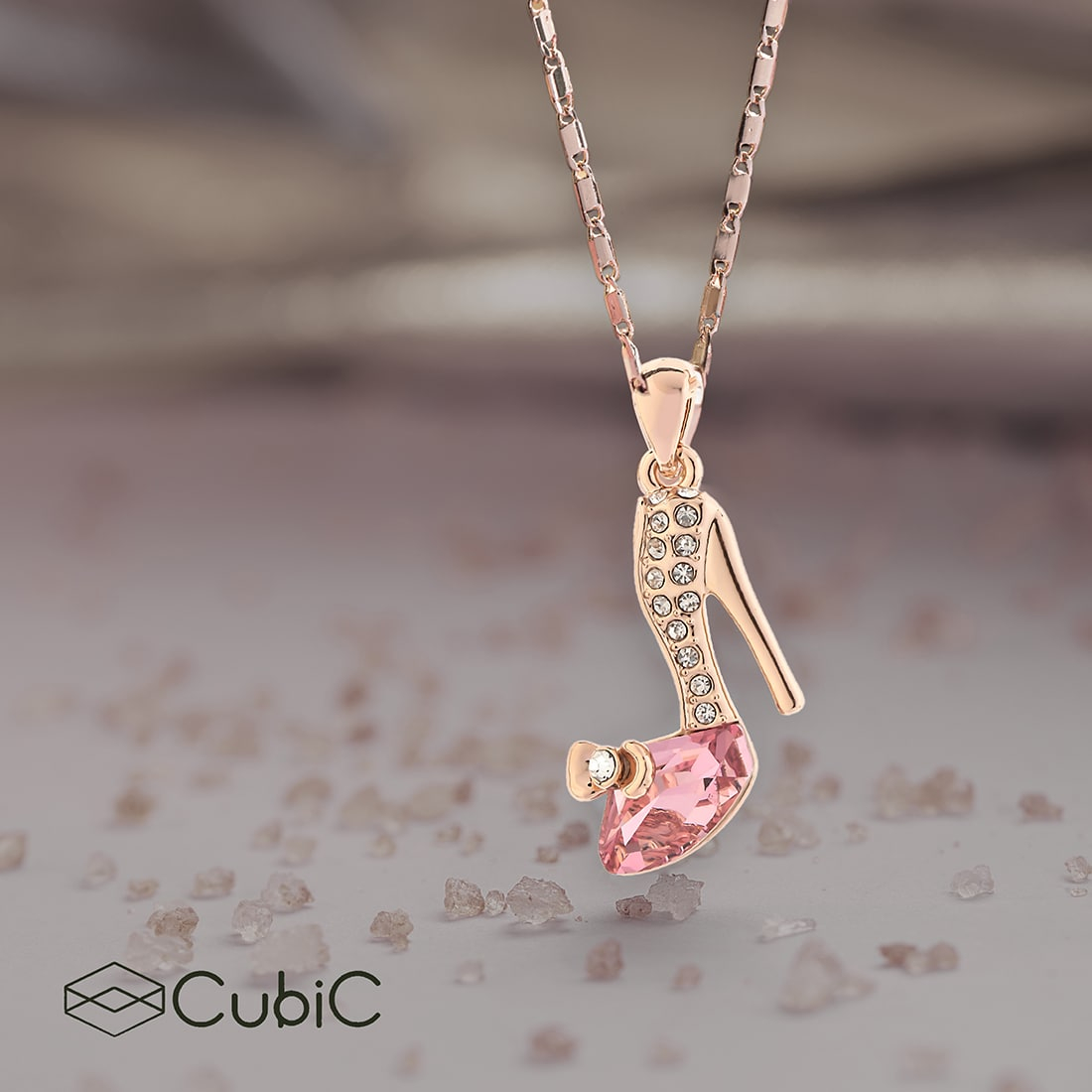 گردنبند زنانه کوبیک مدل QN-55830