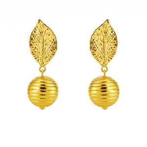 گوشواره میخی زنانه مدل برگ مجلسی