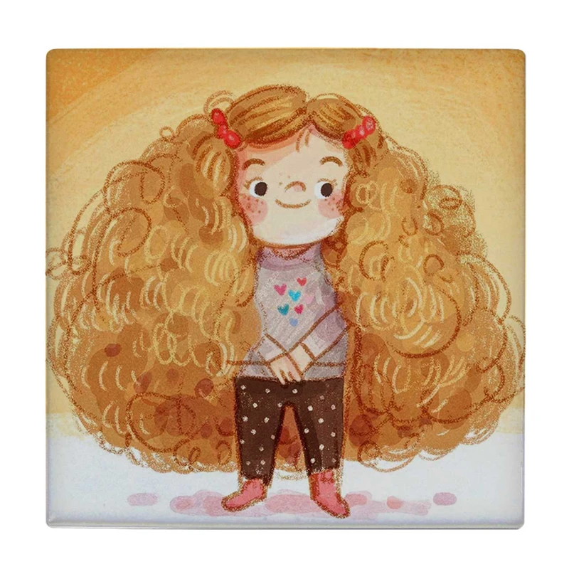  زیر لیوانی  طرح نقاشی دختر بچه با موهای فر کد    6198203_5618