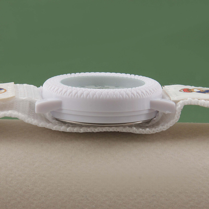 ساعت  مچی عقربه ای پسرانه مدل ورزشی بند کتان چسبی طرح رئال مادرید کد WHK_101