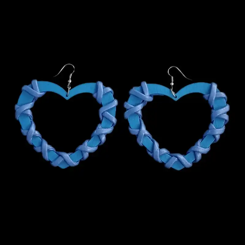 گوشواره زنانه مدل قلب چوبی