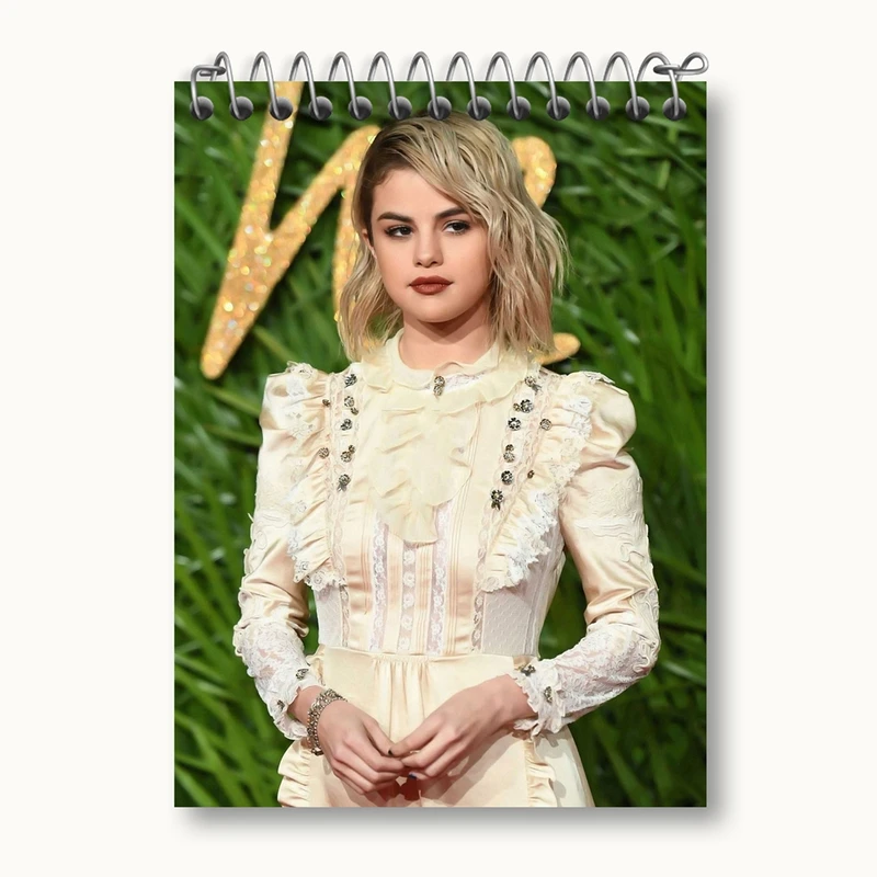 دفتر یادداشت 50 برگ خندالو مدل سلنا گومز Selena Gomez کد 19205