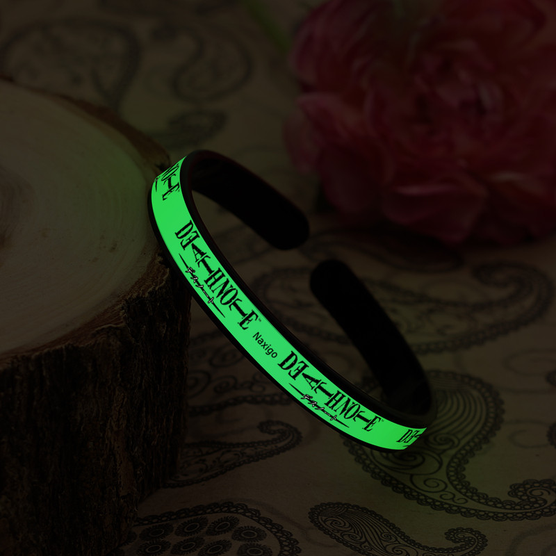 دستبند ناکسیگو مدل شب تاب طرح Death Note کد BR7053 دستبند ناکسیگو مدل شب تاب طرح Death Note کد BR7053