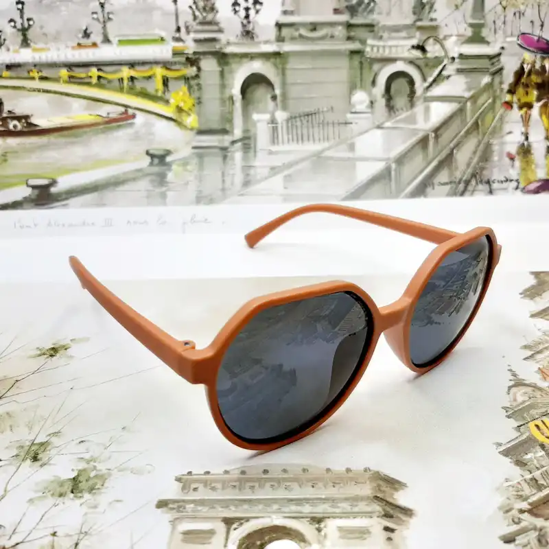 عینک آفتابی بچگانه مدل Cordd2