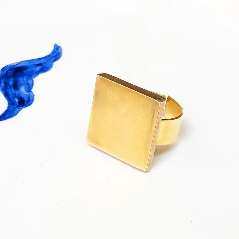 انگشتر گالری عزیزی طرح مربع مدل 14919