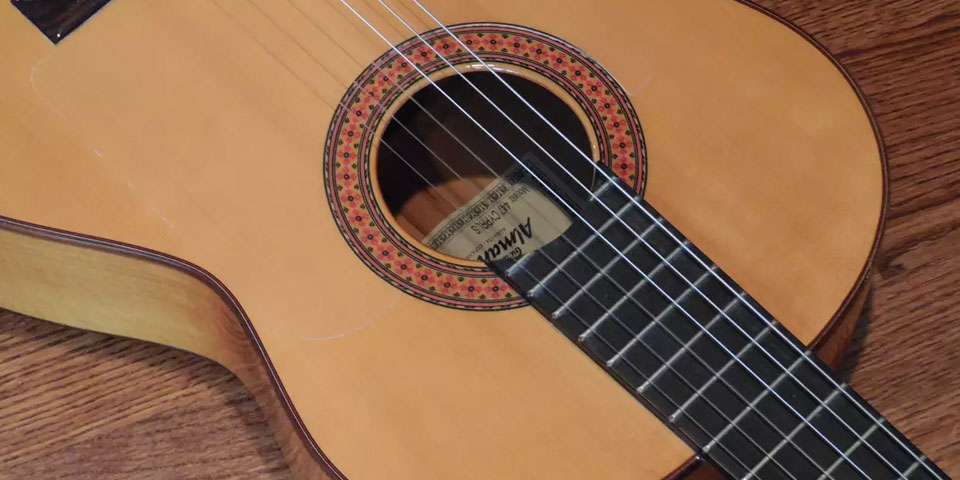 almansa 447 flamenco guitar