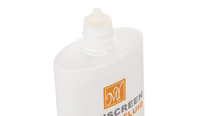 ویژگیهای فلوئید ضد آفتاب بدون رنگ مای SPF50 مدل Hyaluronic Acid محافظ UVA ،UVB، ضد آب، ضد جوش، ضد پیری، مناسب انواع پوست حجم 50 میلیلیتر