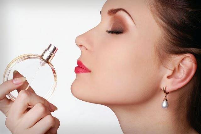 عطر جیبی زنانه واژاو مدل Lancome La Vie Est Belle حجم 30 میلی لیتر